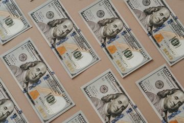 verify-source-of-funds-&-source-of-wealth-in-aml
